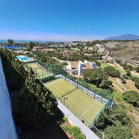 Casa Acosta - Stylish 2br, Pool & Paddle Tennis In Flamingos Apartment Estepona
