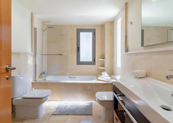 Casa Acosta - Stylish 2br, Pool & Paddle Tennis In Flamingos * Естепона