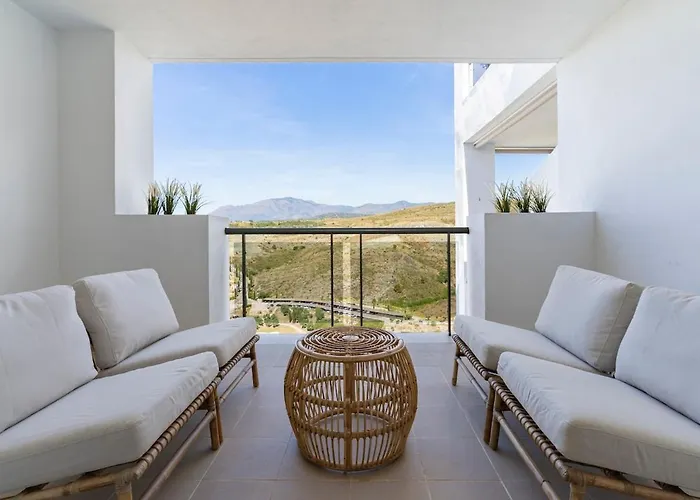 Casa Acosta - Stylish 2br, Pool & Paddle Tennis In Flamingos Estepona